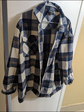 Men's Blue & White Plaid Button-Up Jacket